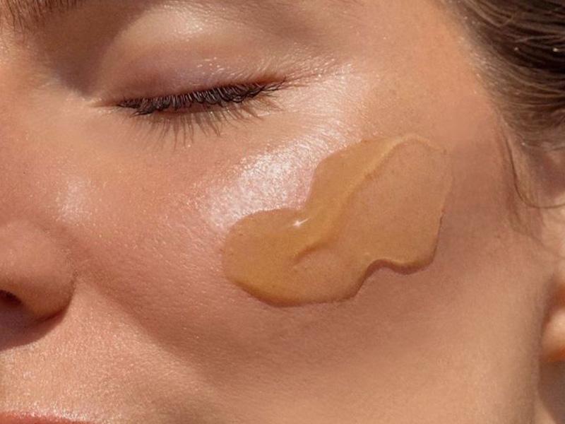 Propolis tăng cường hàng rào bảo vệ da, giúp da khỏe từ sâu bên trong