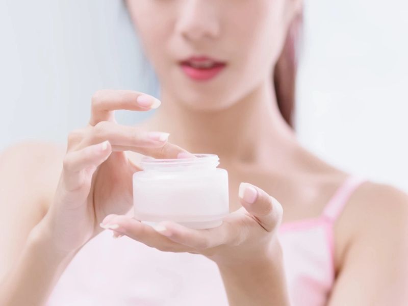 Có thể sử dụng Camellia Japonica Seed Oil như một loại kem dưỡng ẩm