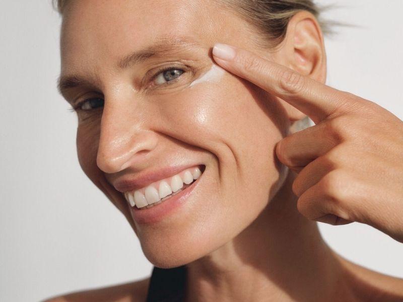 Ubiquinone có khả năng làm giảm sự hình thành melanin