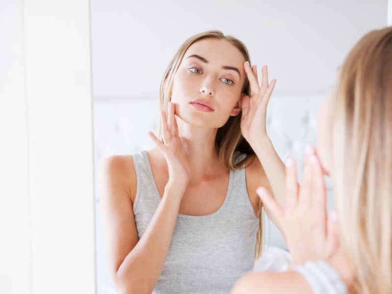 Tinh dầu Artemisia Annua nguyên chất có nồng độ cao có thể gây kích ứng nếu thoa trực tiếp