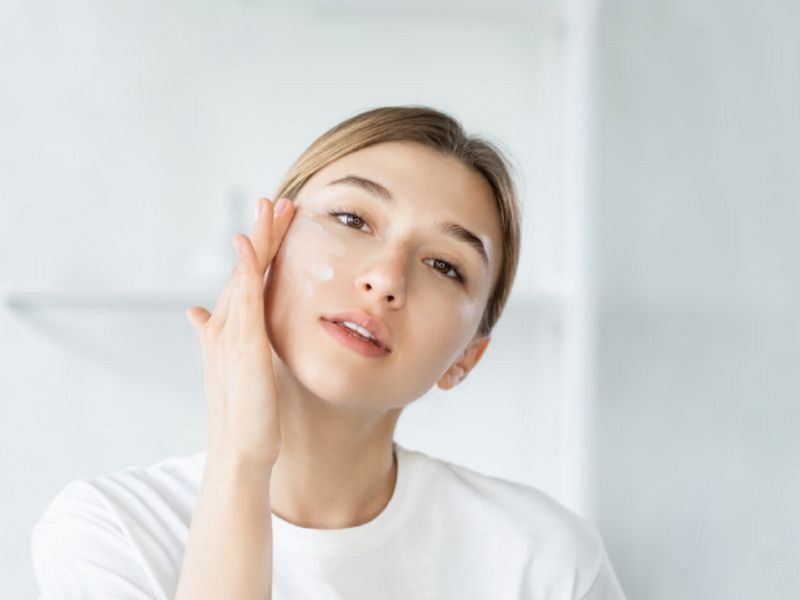 Palmitoyl Pentapeptide-4 còn hỗ trợ quá trình tái tạo tế bào
